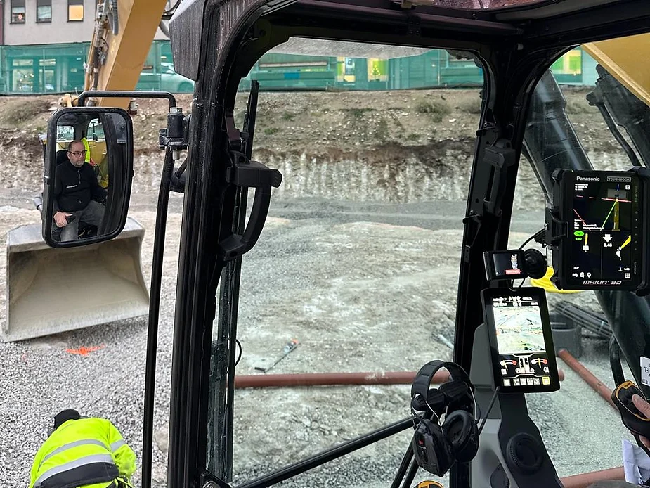 In-cabin with Makin' machine control